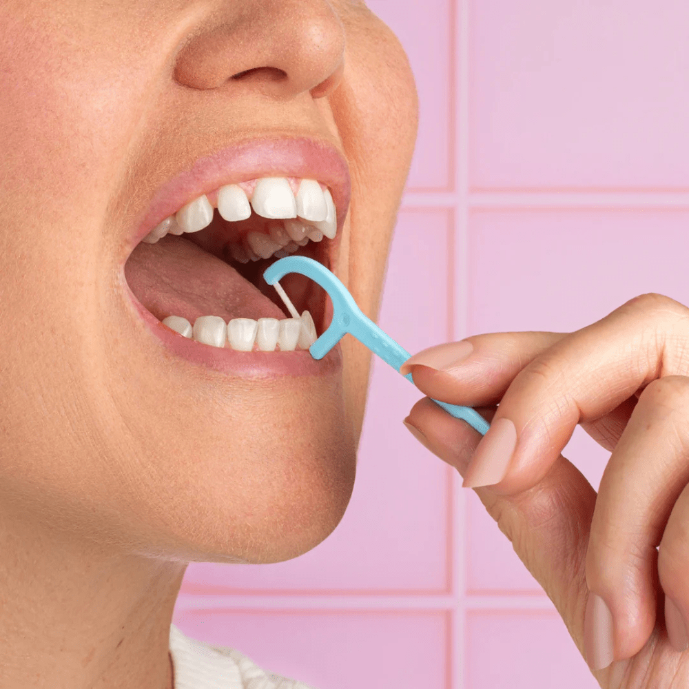 Look Alyfe 30 Pieces Dental Floss Stick Pack