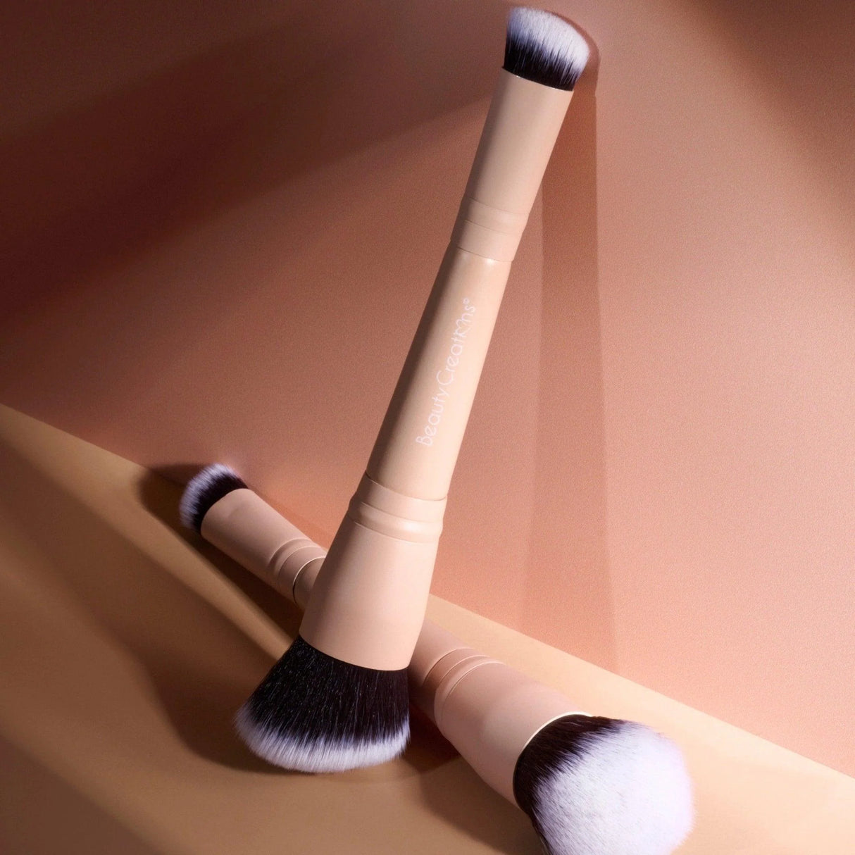 Look Alyfe Beauty Creations Snatch and Sculpt Brush