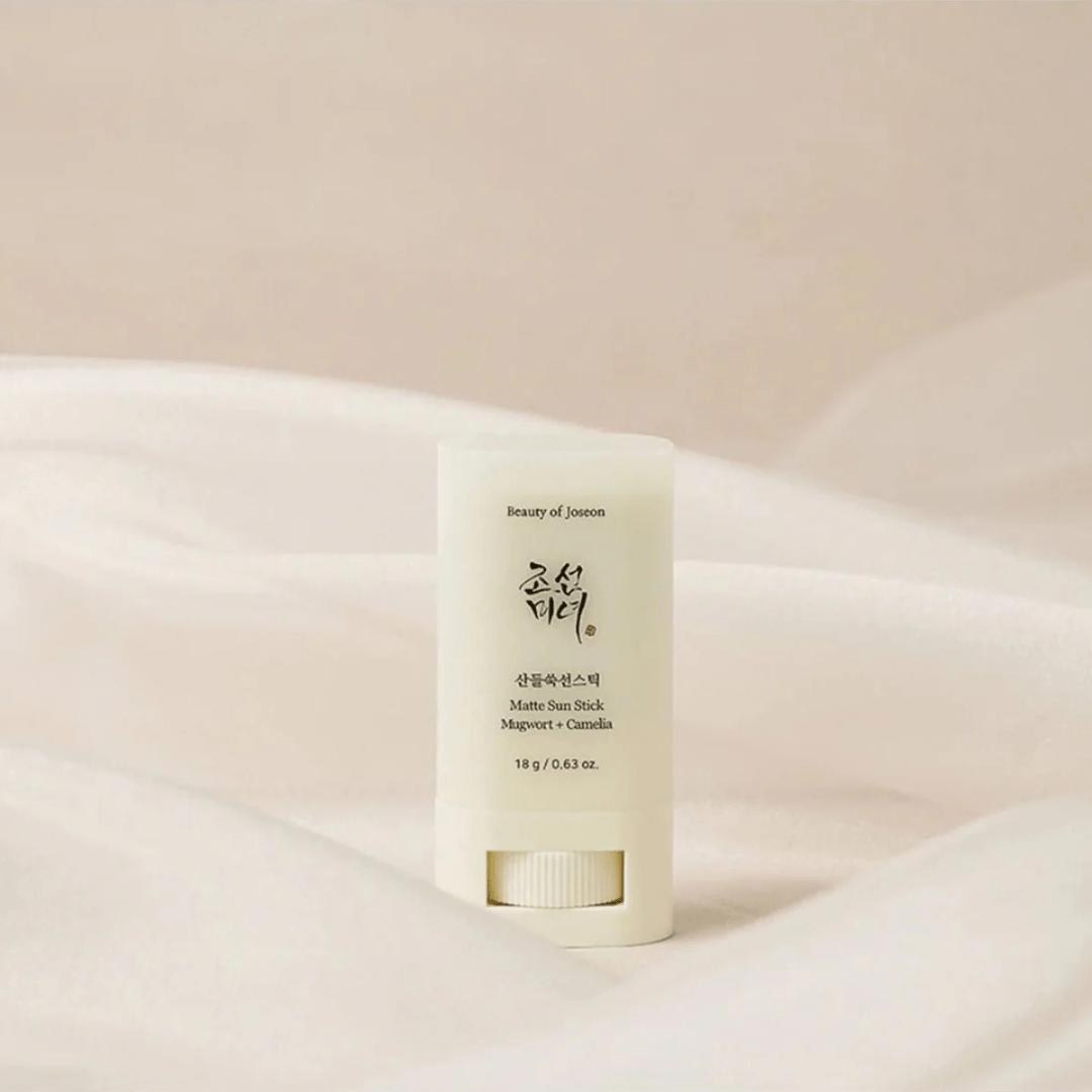 Look Alyfe Beauty of Joseon Matte Mugwort + Camelia Sun Stick SPF50 PA++++ - 18g