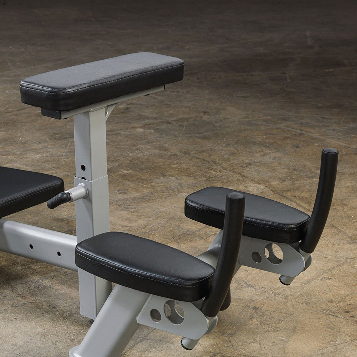 Look Alyfe Body Solid Powerline Glute Max Workout Machine - PGM200X