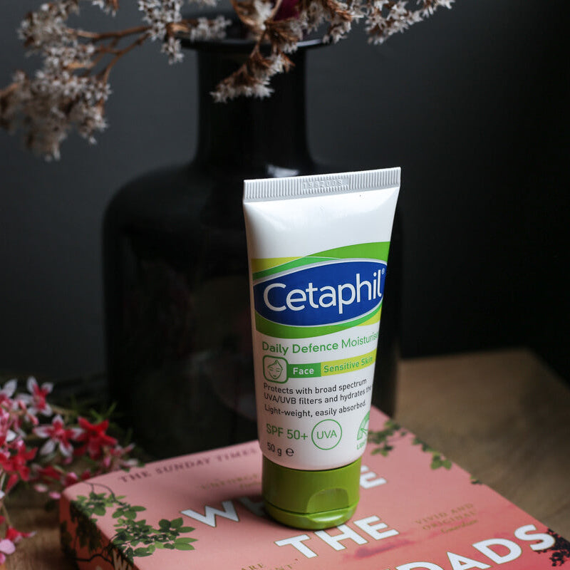 Look Alyfe Cetaphil Daily Defence Face Moisturizer with Sunscreen SPF 50+ - 50g