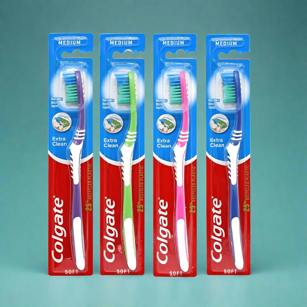 Look Alyfe Colgate Extra Clean Medium Toothbrush