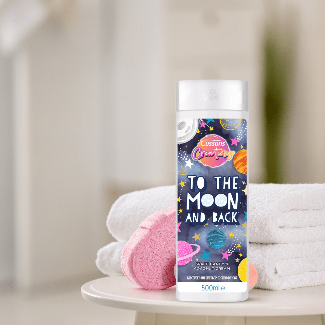 Look Alyfe Cussons Creations The Moon & Back Bath Soak - 500ml