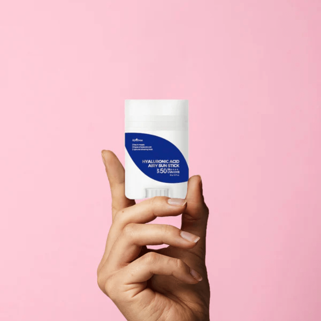 Look Alyfe Isntree Hyaluronic Acid Airy Sun Stick SPF50+ PA++++ - 22g