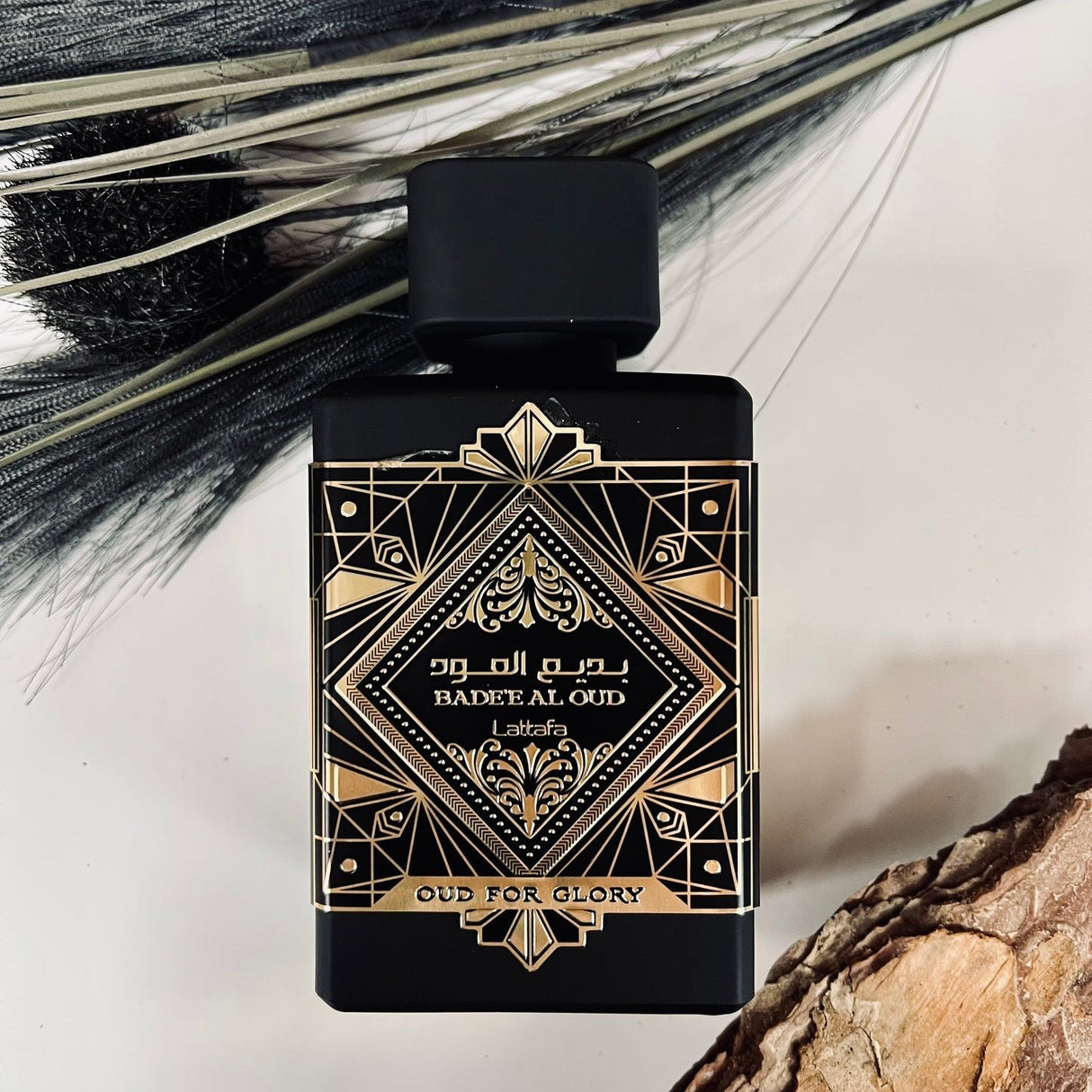 Look Alyfe Lattafa Bade'e Al Oud Oud for Glory Perfume - 100ml