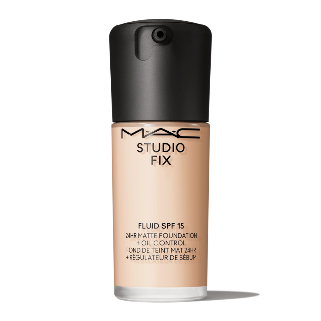 Look Alyfe MAC Studio Fix Fluid SPF 15 24HR Matte Foundation + Oil Control