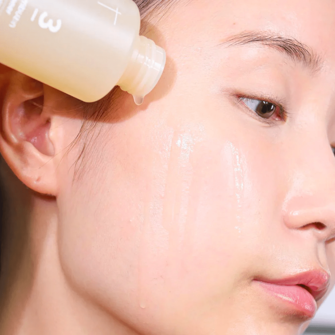 Look Alyfe Numbuzin No.3 Super Glowing Essence Toner - 200ml