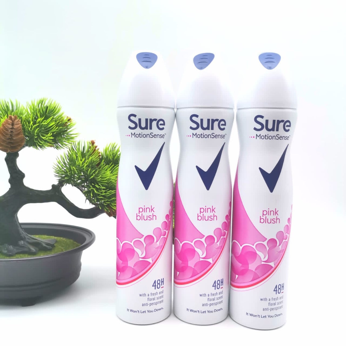 Look Alyfe Sure Women Pink Blush Antiperspirant Deodorant Spray - 250ml