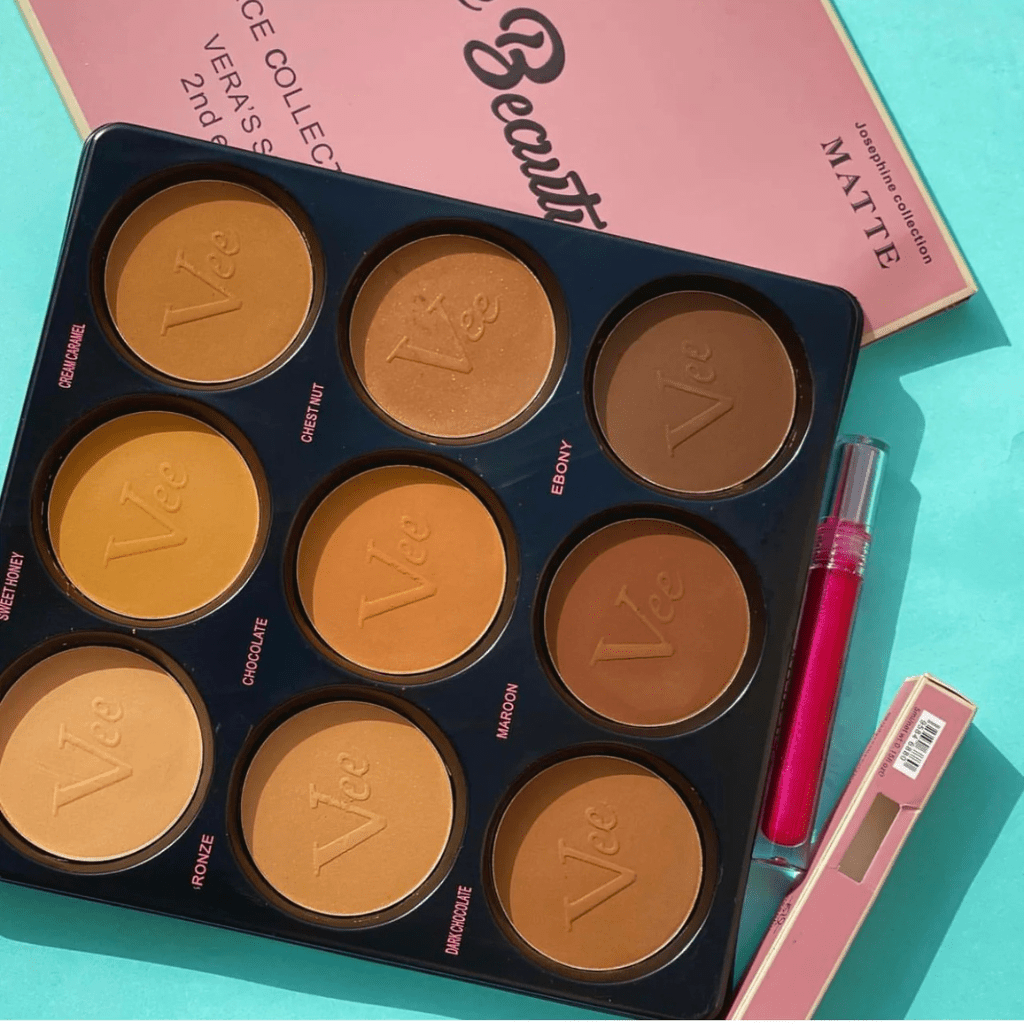 Look Alyfe Vee Beauty 12 in 1 Powder Palette