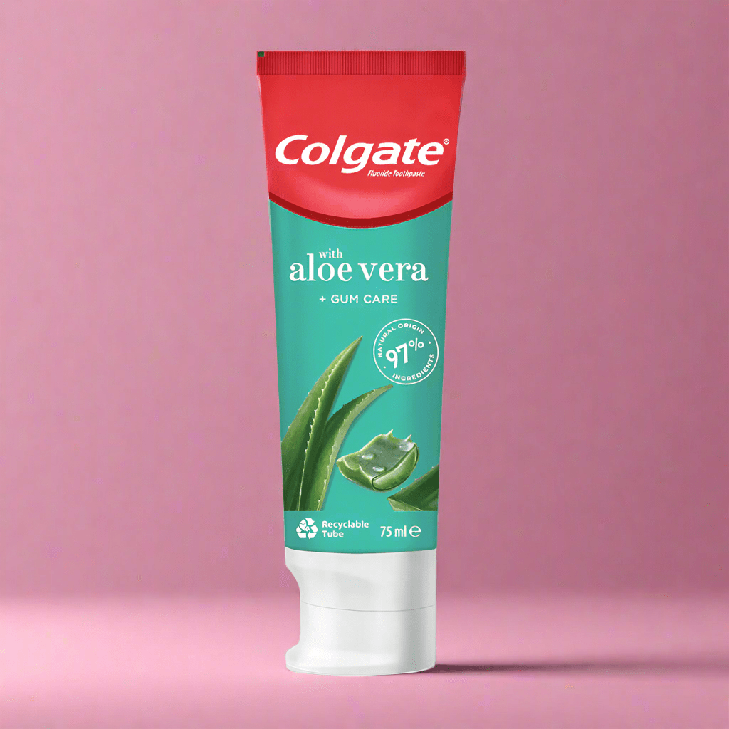 Look Alyfe Colgate Naturals Aloe and Green Tea Gum Care Toothpaste - 75ml