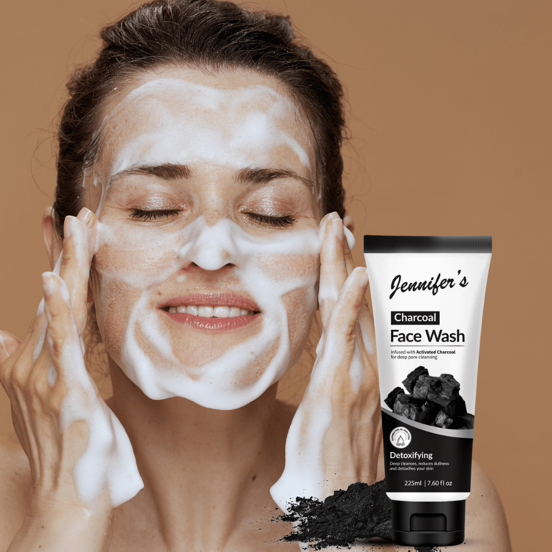 Look Alyfe Jennifer's Charcoal Detoxifying Face Wash - 225ml