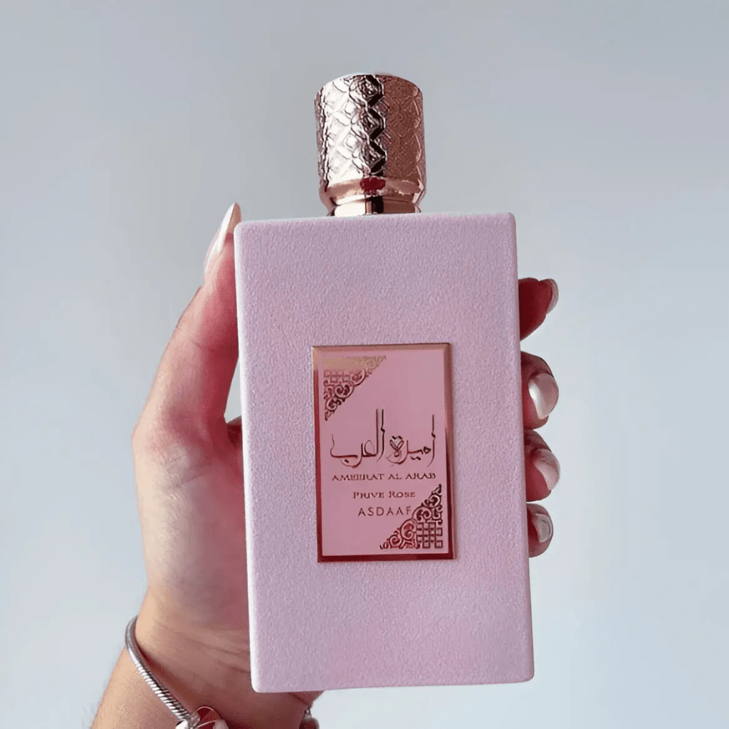 Look Alyfe Lattafa Asdaaf Ameerat Al Arab Prive Rose Eau de Parfum - 100ml