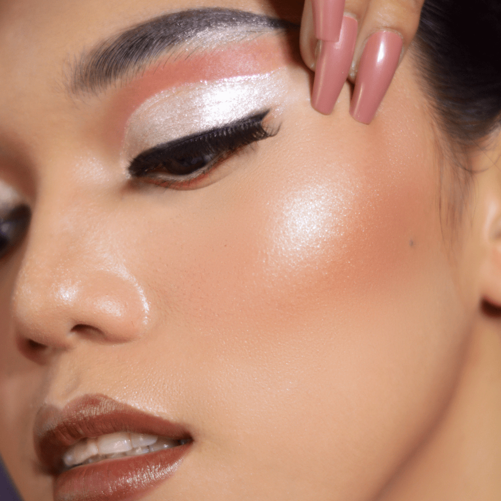 Look Alyfe Nuban Beauty D'Glow Highlighter Palette